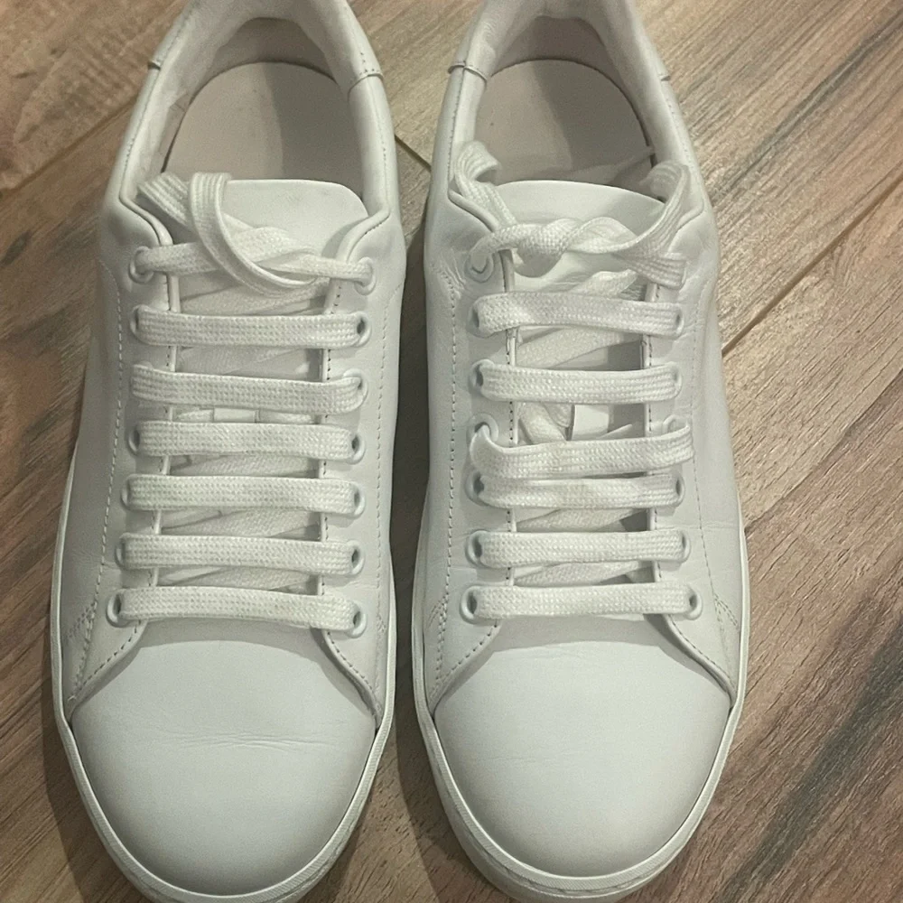 Authentic Burberry Uniform Optic White 38.5 - Picture 2 of 9